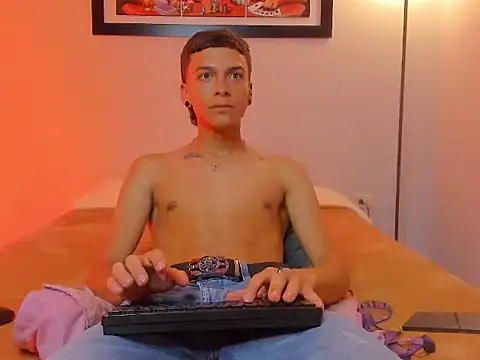 Noahh_Saky's Webcam Show