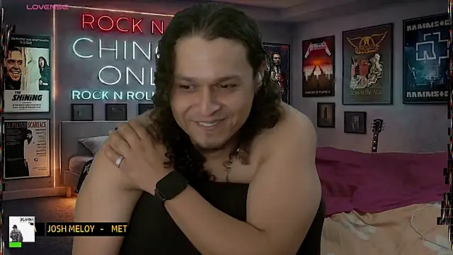 chino_roz Show in webcam