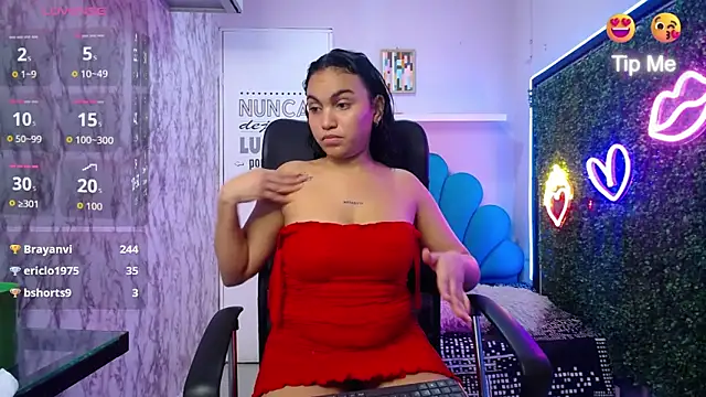 valeria_martinez19 现场XXX聊天