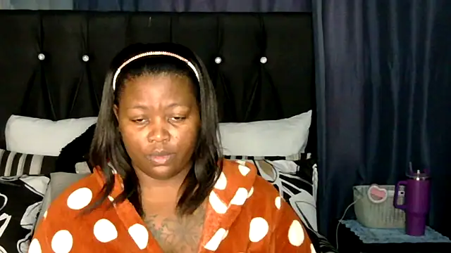 caramelbooty69 live XXX chat