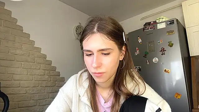 ElsieKuhlmann Adlı Modelin Canlı XXX Sohbeti