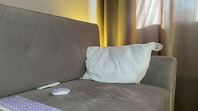 weshycouple Chat XXX in diretta