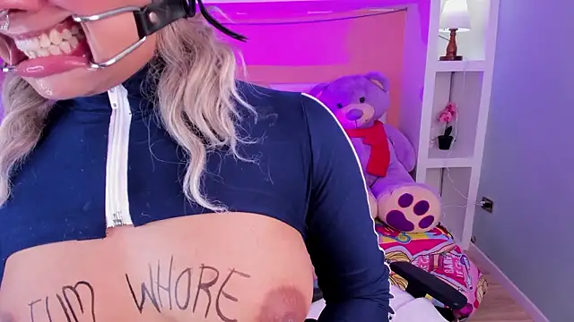 miss___megan Chat XXX live