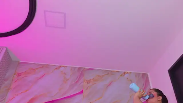 Czat XXX na żywo – emmacurvy