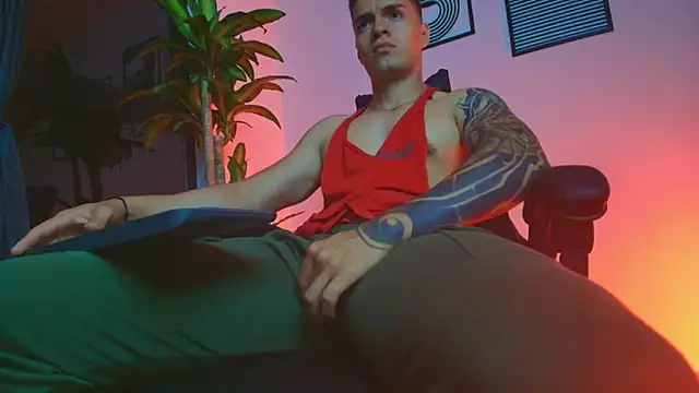 ALPHA_DOMINUS_ webcam show