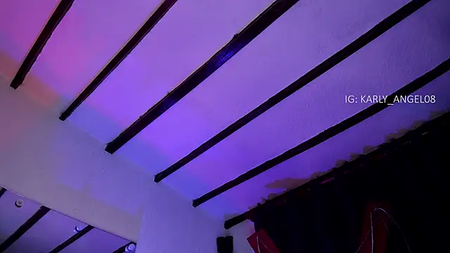 Chatroom XXX en direct de karly_angeel