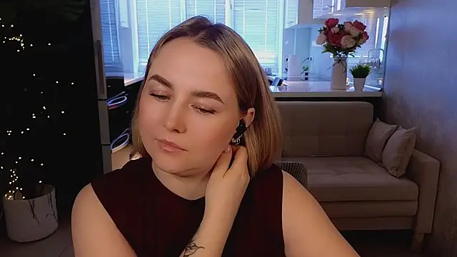 Mira_Mermayd's Live XXX Chat