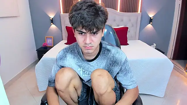 Tommy18__ – Live XXX-chat