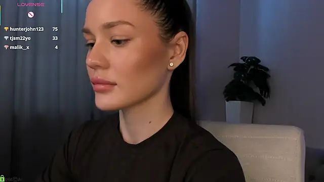 دردشة Aria_Mila الجنسية المباشرة