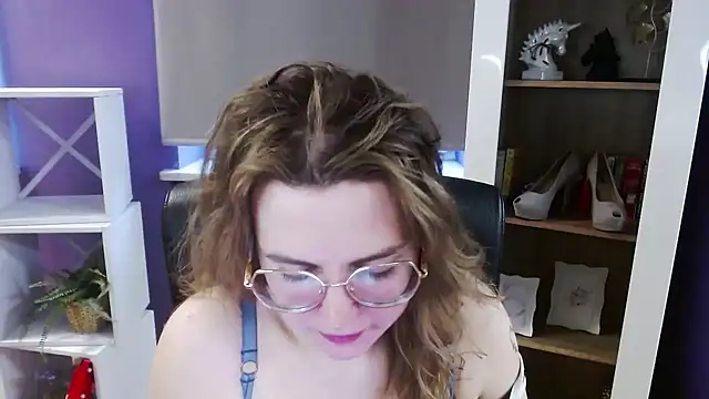 Zoey_EroticのライブXXXチャット