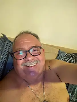 bylytom24 Show in webcam