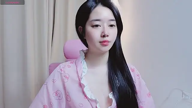 XXX chat uživo modela Miu-999