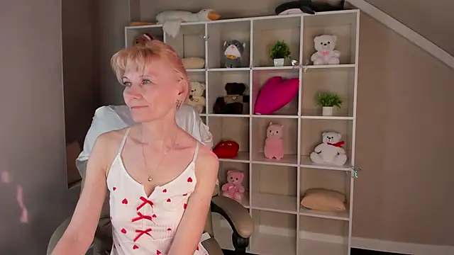 Julie_Lucas Obrolan Langsung XXX