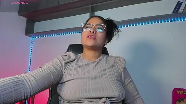 vickylatina_'s Live XXX Chat