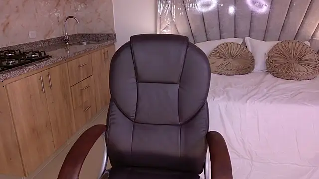 Chat XXX ao vivo de Saskia_litt