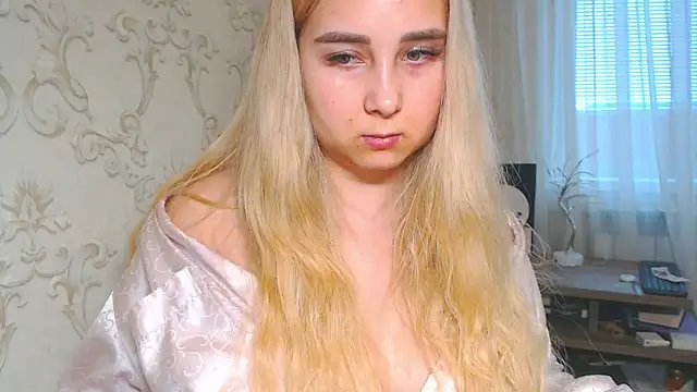 Chat +18 de DolphinDreams ao vivo