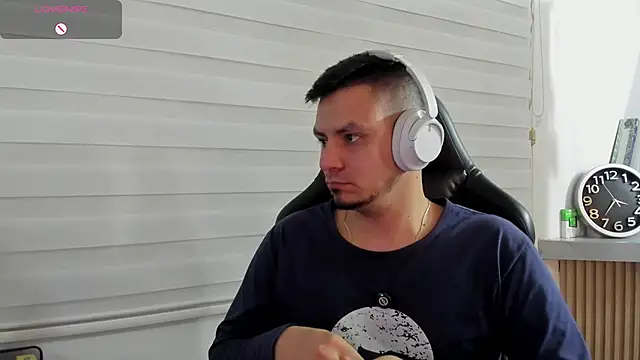 แชท XXX สดของ Rick_Adams