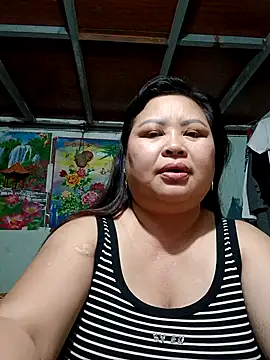 Monglan-c's Live XXX Chat