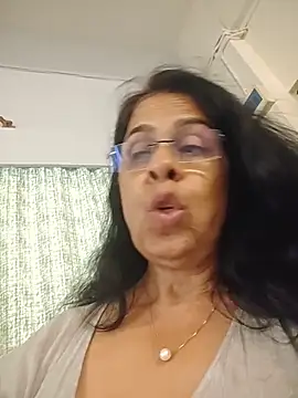 NakedMILFx's Live XXX Chat