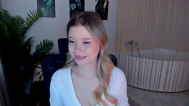 แชท XXX สดของ FollowLovee