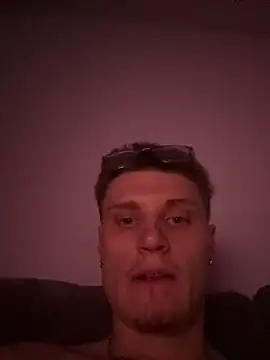 RAVENTREY1 webcam show