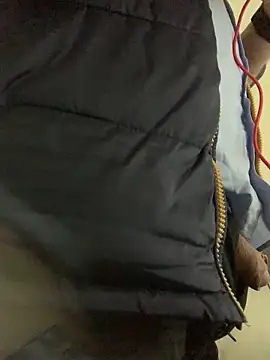 Pokazy przed kamerką – Mike8523