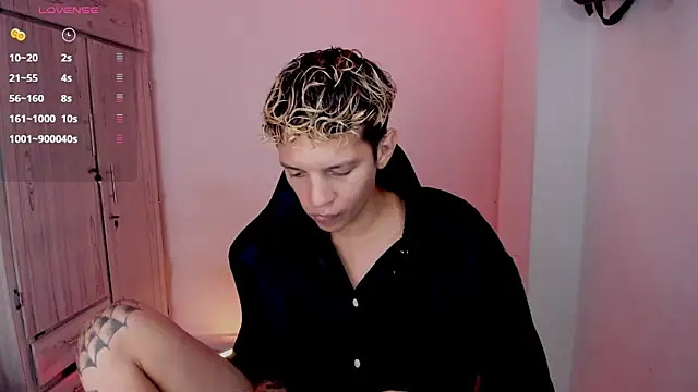 Chat +18 de tylernova ao vivo