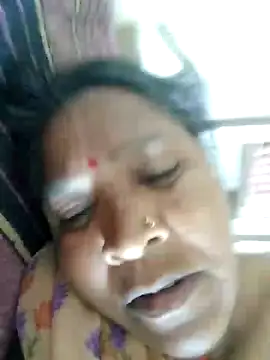 Pokazy przed kamerką – Loomaraj