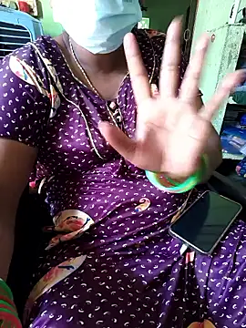 Chatroom XXX en direct de Tamilselviroja-