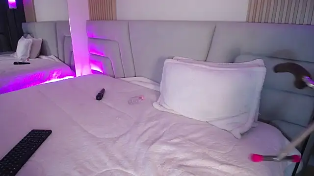 دردشة Miss_Loise الجنسية المباشرة