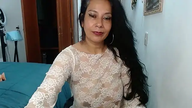 Chatroom XXX en direct de MarianaNight02