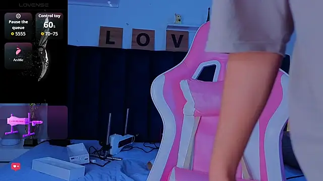 Issac_james_: απευθείας συνομιλία ΧΧΧ