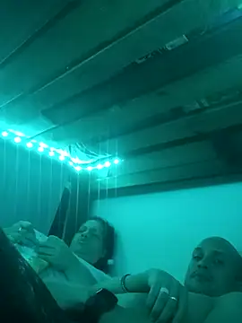 Candy_and_Jh0n Chat XXX in diretta