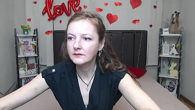 MeganPirs Adlı Modelin Canlı XXX Sohbeti