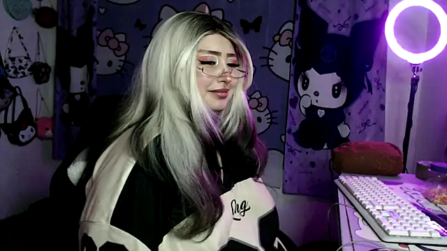 Živý XXX chat lussyevans24