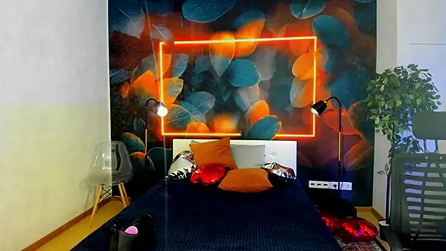 scent__of_woman's Live XXX Chat