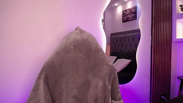 Fancy_Vixen Chat XXX in diretta