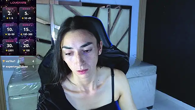 Maily_a_ লাইভ XXX চ্যাট