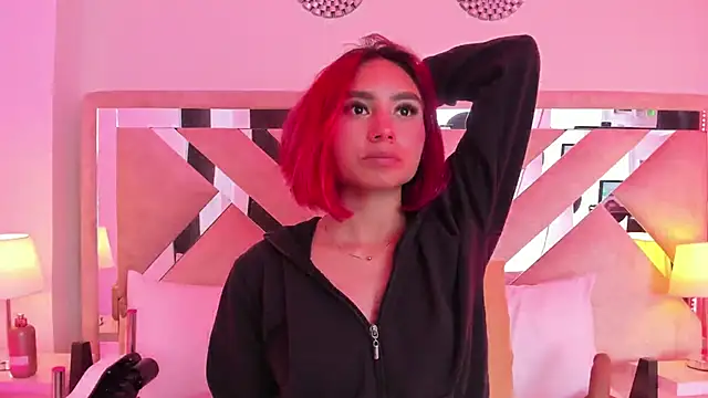 ximena_vasquez8 Adlı Modelin Canlı XXX Sohbeti