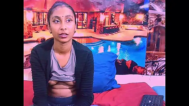 IndianSexyButt's Live XXX Chat