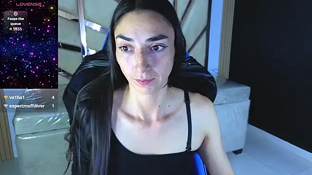 Chat +18 de Maily_a_ ao vivo