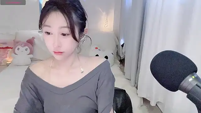 Chat +18 de mistylana_ ao vivo