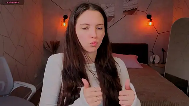 elise_robbie's Live XXX Chat