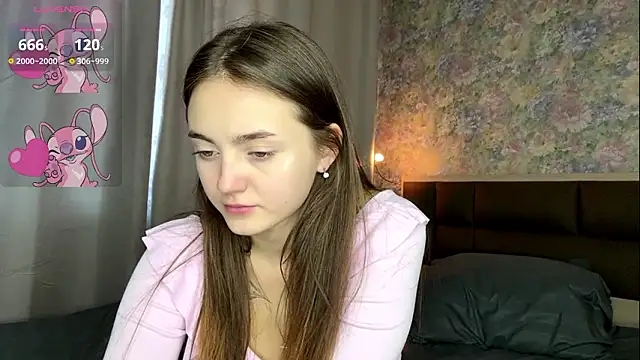 LoraDavi: онлайн-секс-чат