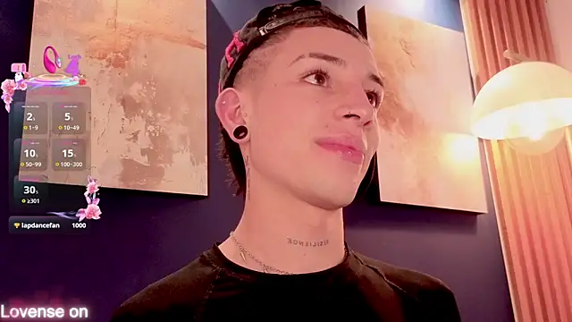 Luca_Prince_ Live XXX-Chat