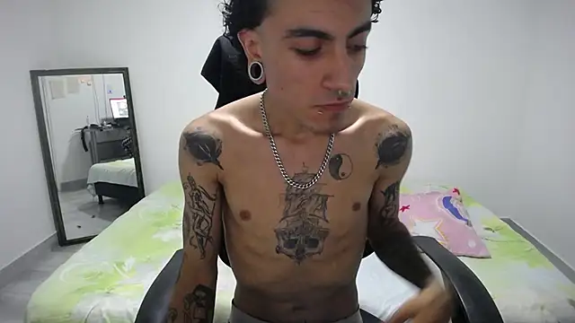 Czat XXX na żywo – present_the_magic