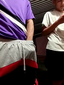 Show Webcam de 3hornys-straights