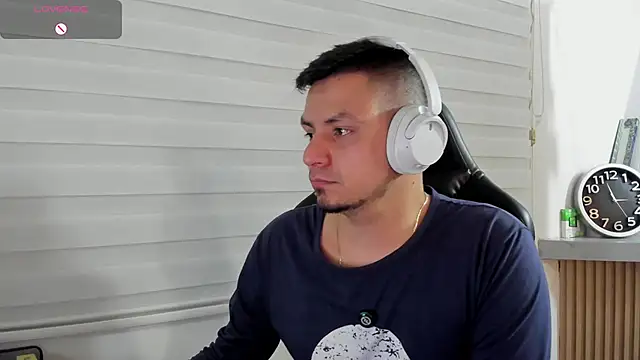 Rick_Adams' Live XXX Chat