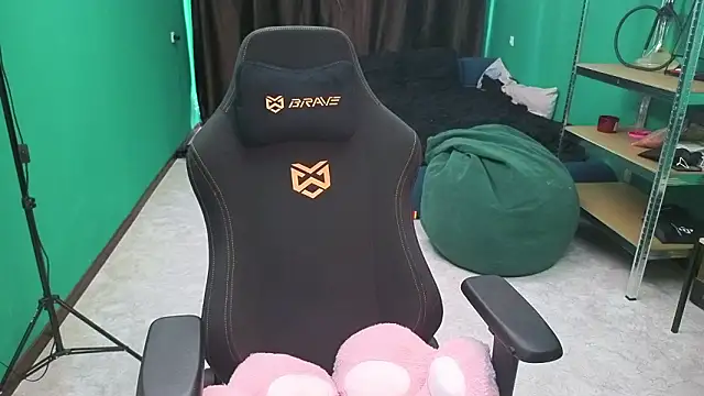 Chat XXX en directo de Maya_Viola