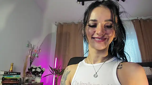 JacquelineHex Adlı Modelin Canlı XXX Sohbeti